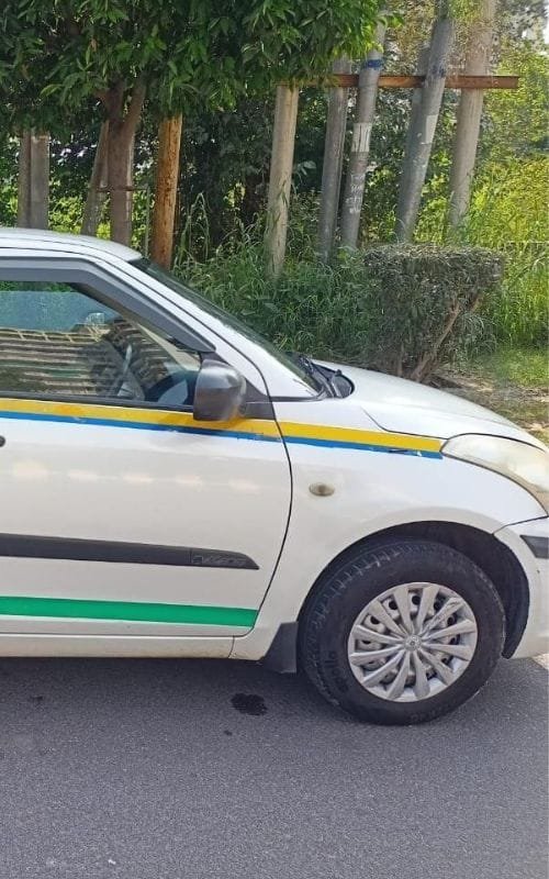 sedan taxi service in noida