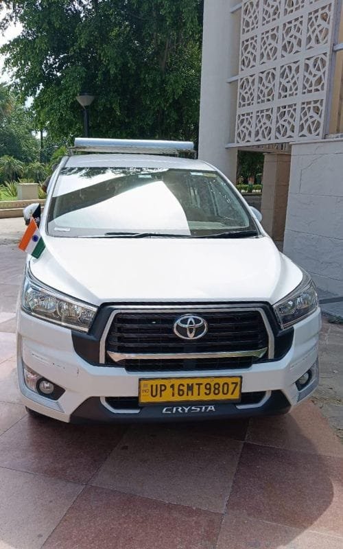 Outstation taxi service in Noida