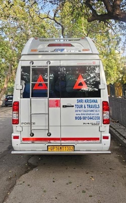 tempo traveller in noida